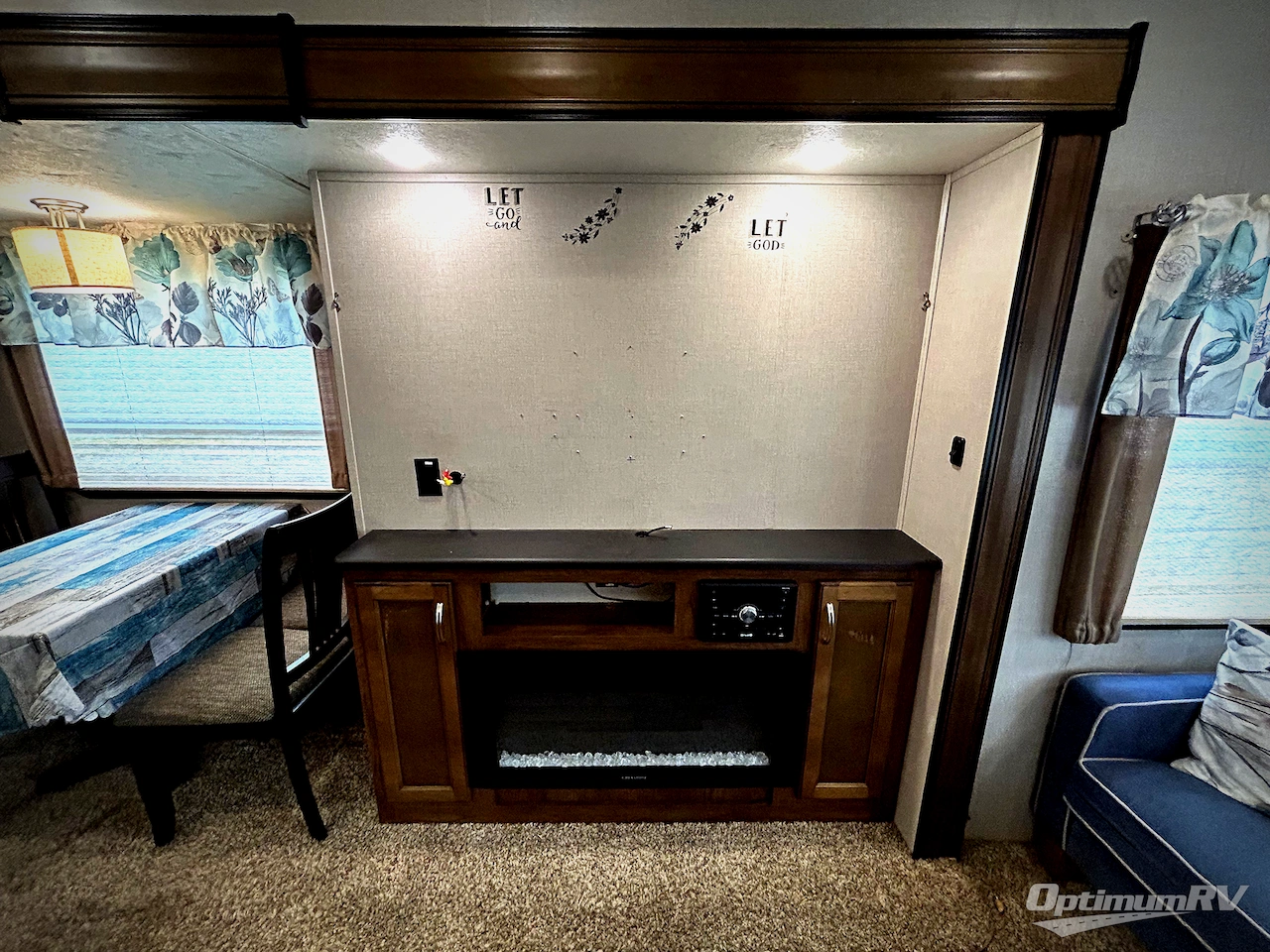 2018 Coachmen Chaparral 391QSMB Photo 20