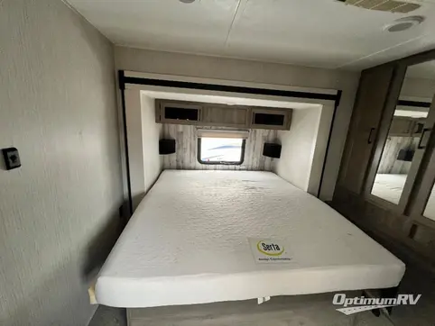 2022 Palomino Puma Destination 39DBT RV Photo 4