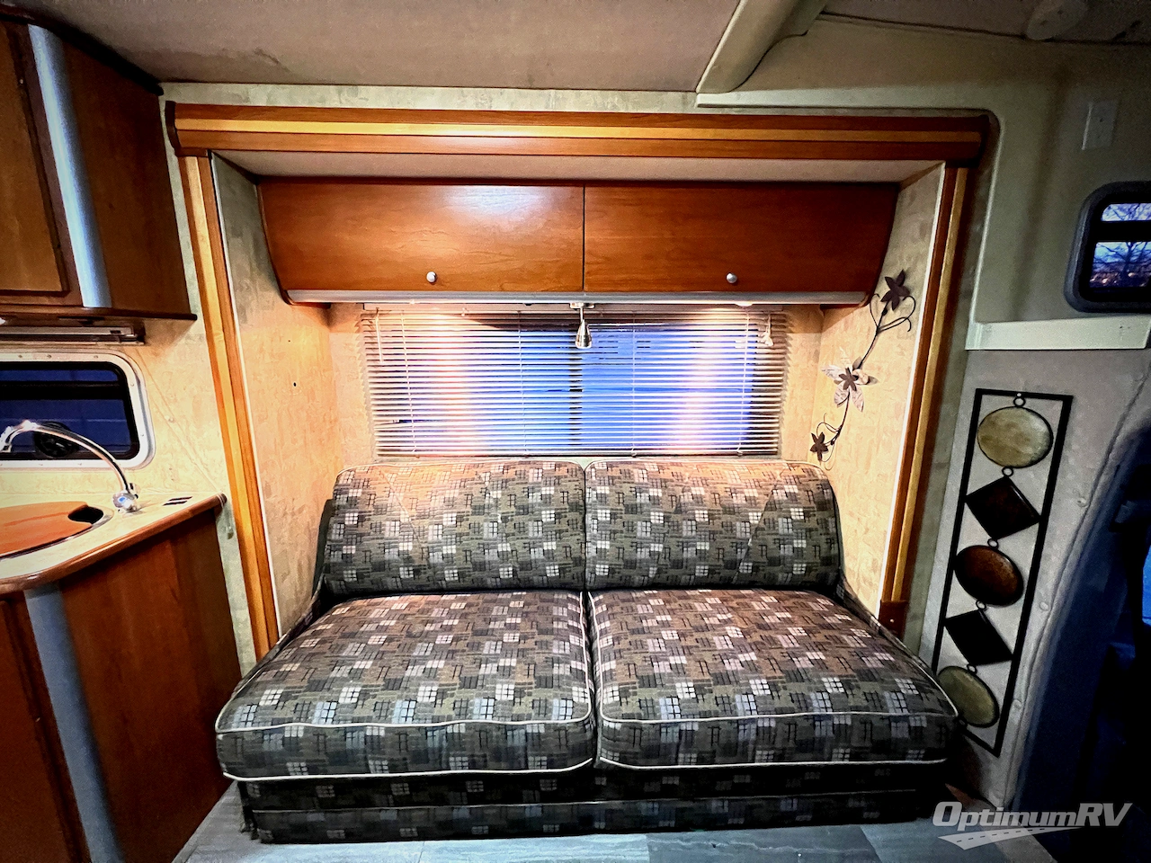 2007 Winnebago View 23J Photo 9
