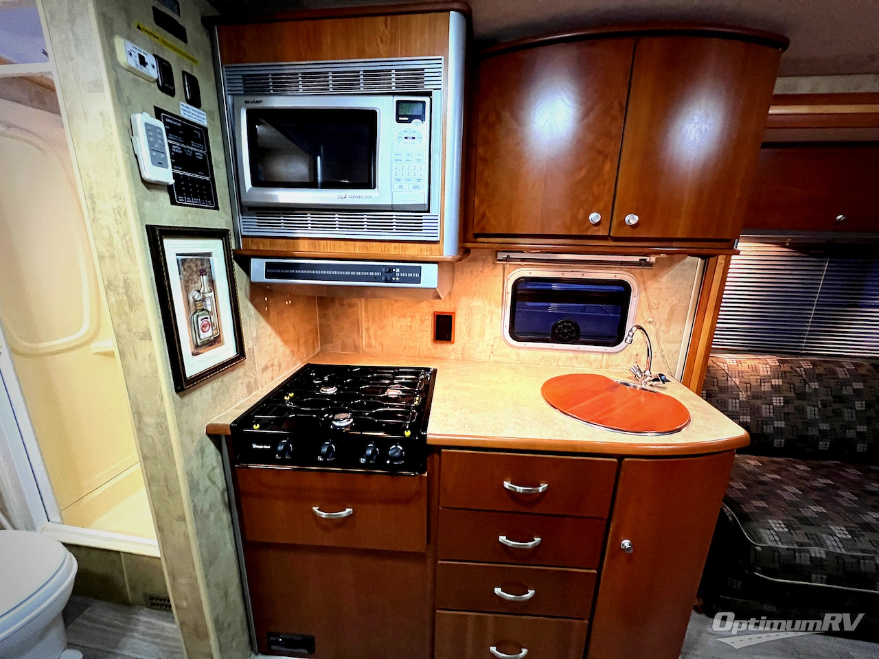 2007 Winnebago View 23J Photo 14