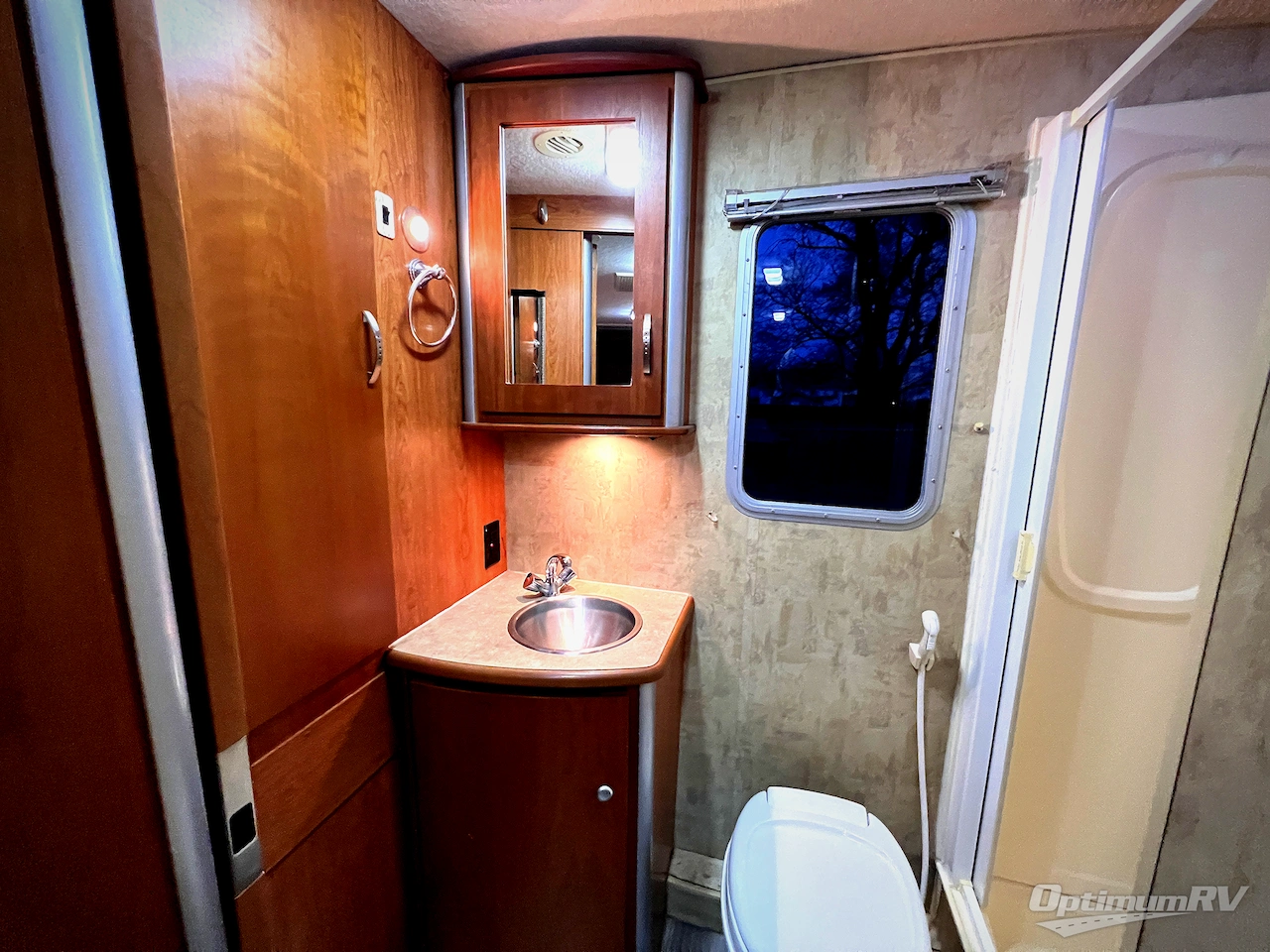 2007 Winnebago View 23J Photo 20
