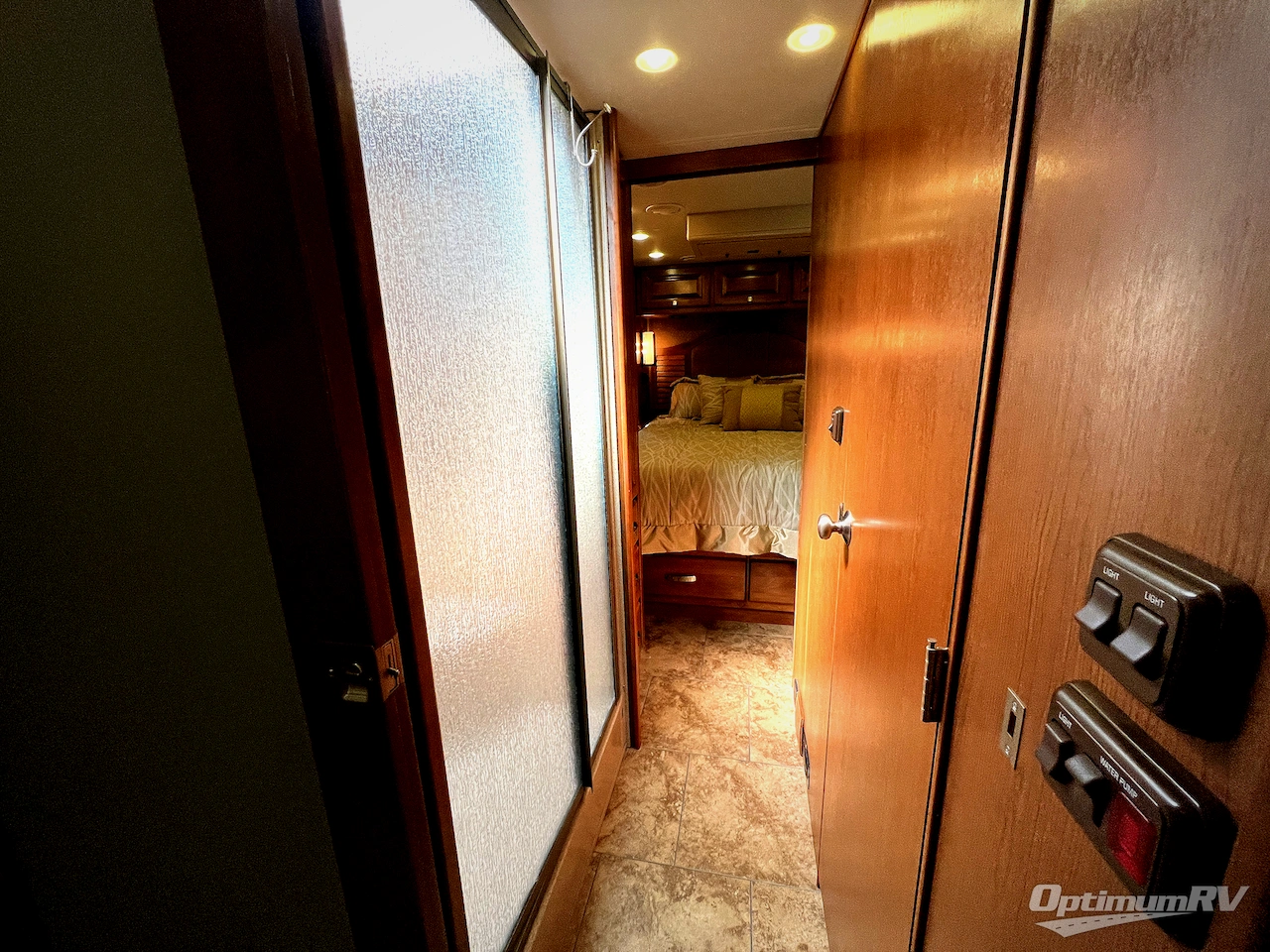 2013 Tiffin Allegro Breeze 32 BR Photo 24