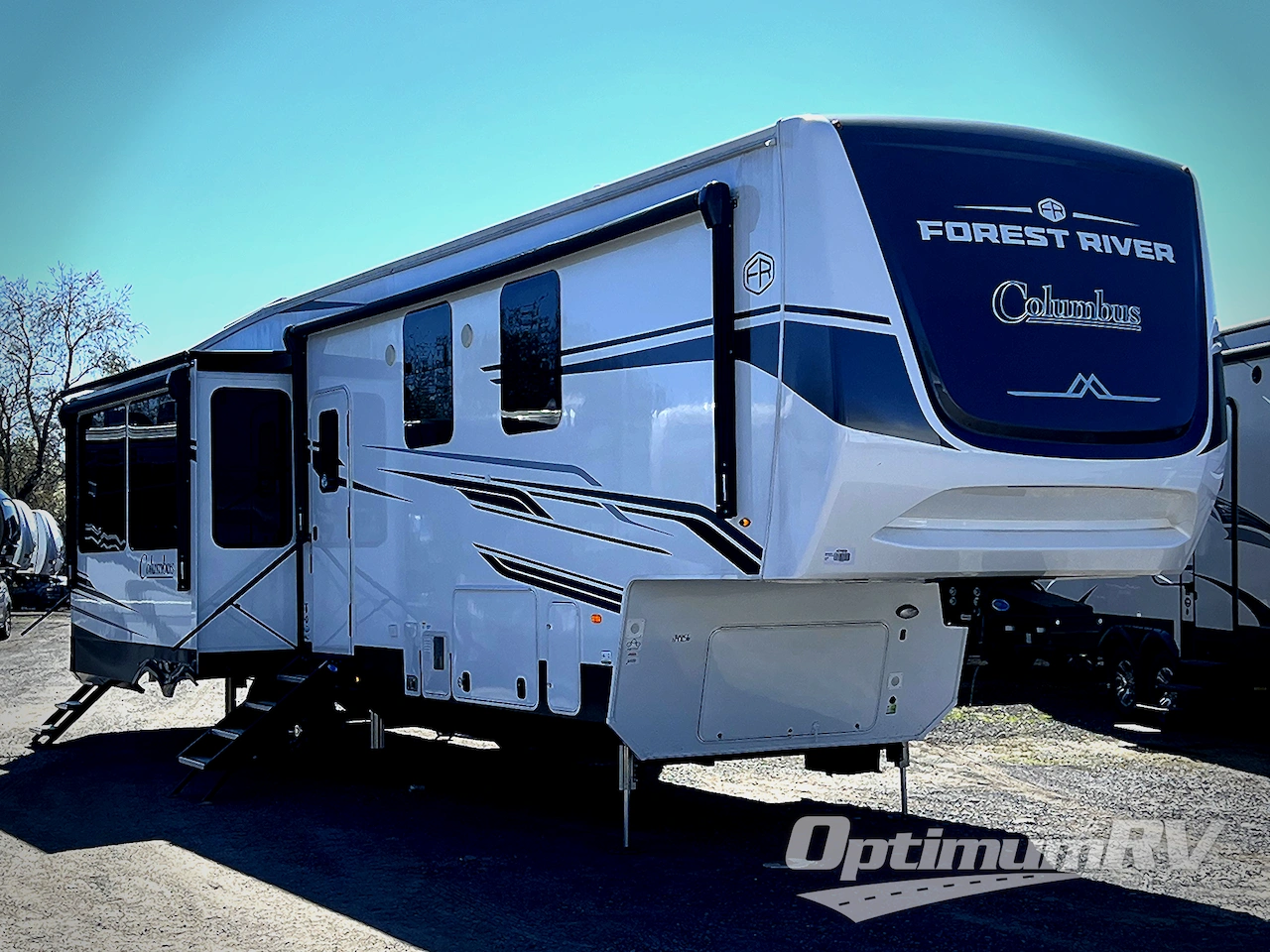 2025 Palomino Columbus 384RKH Photo 1