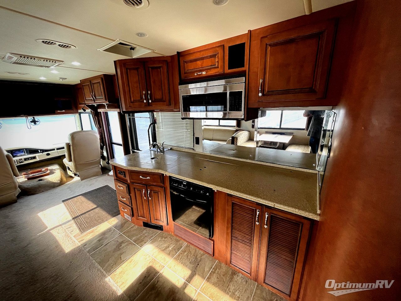 2011 Fleetwood Southwind 36D Photo 6