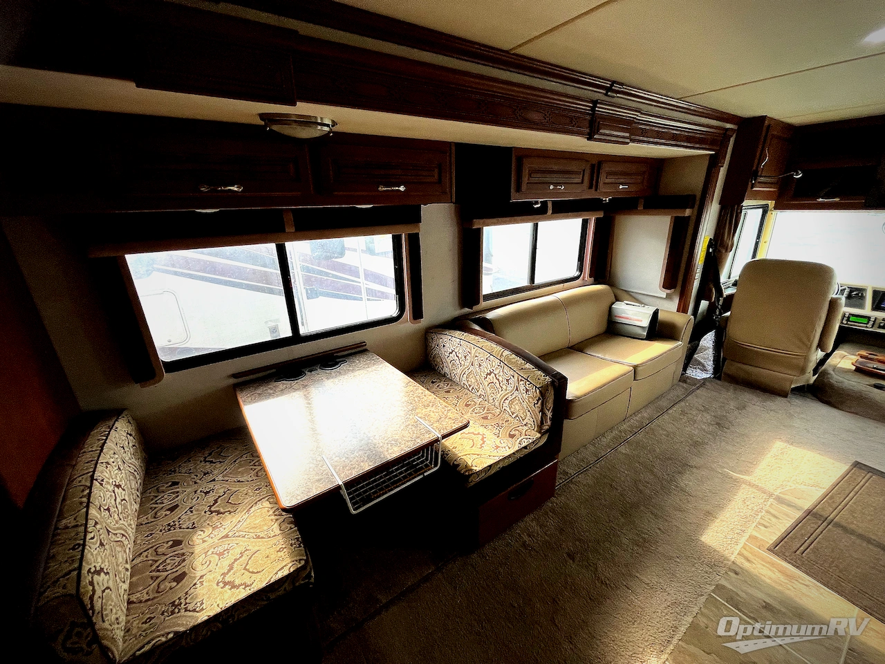 2011 Fleetwood Southwind 36D Photo 7
