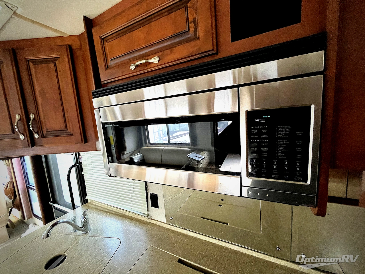 2011 Fleetwood Southwind 36D Photo 15