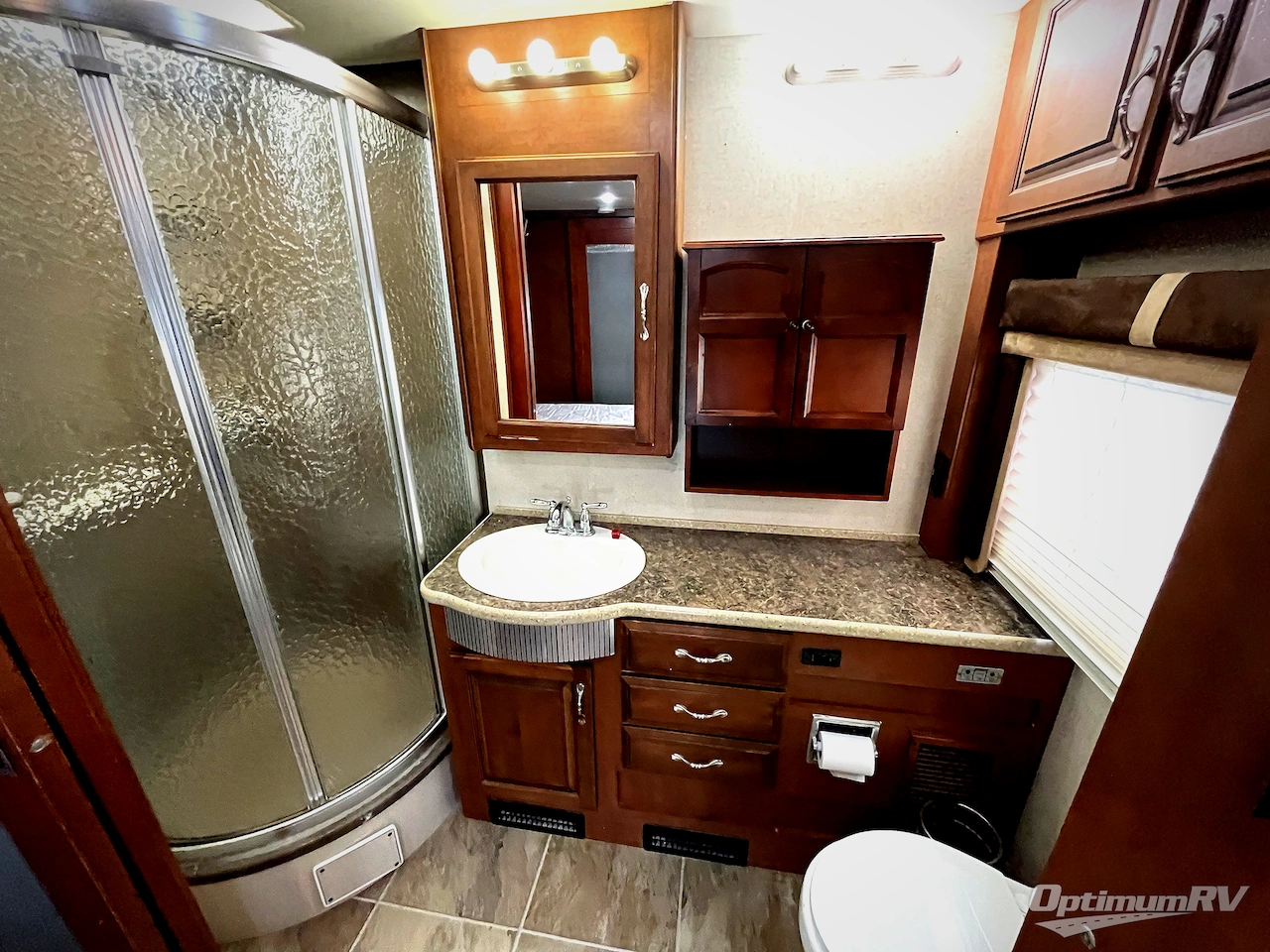 2011 Fleetwood Southwind 36D Photo 28
