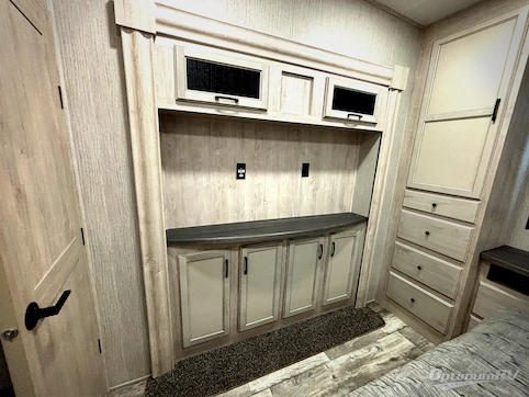 2022 Forest River Sandpiper Luxury 379FLOK RV Photo 4
