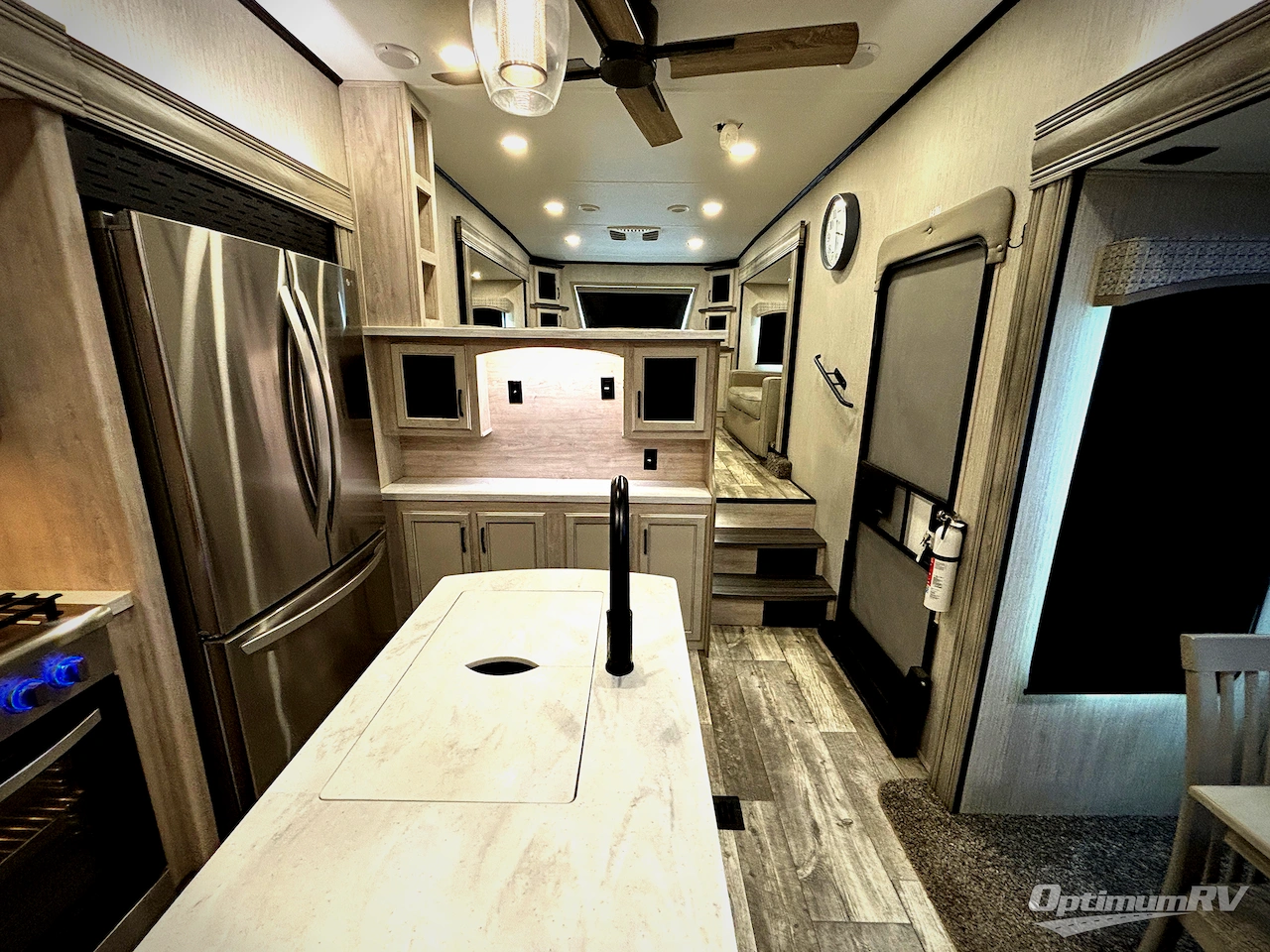 2022 Forest River Sandpiper Luxury 379FLOK Photo 3