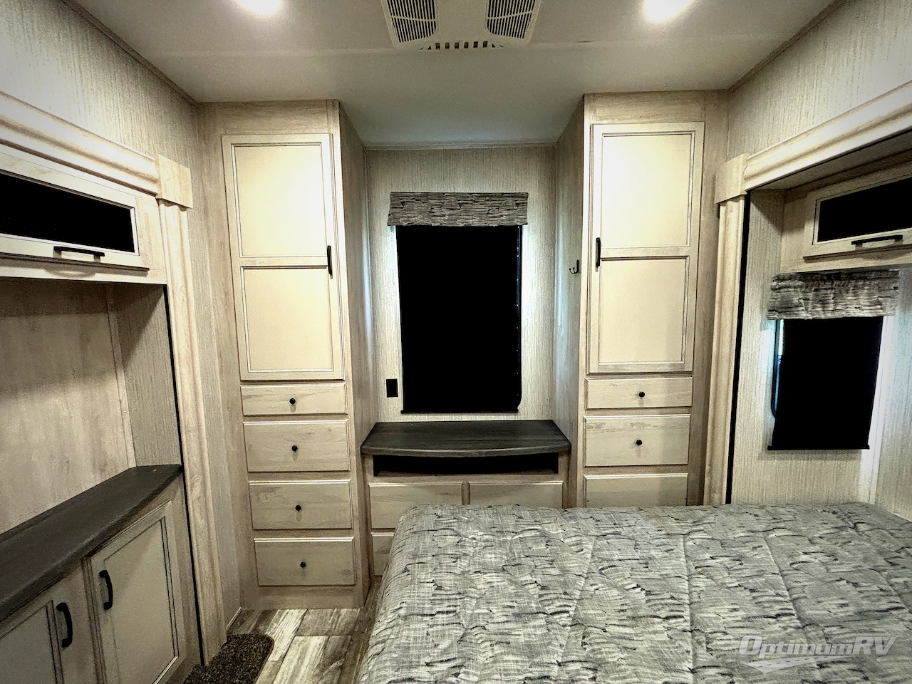 2022 Forest River Sandpiper Luxury 379FLOK Photo 23