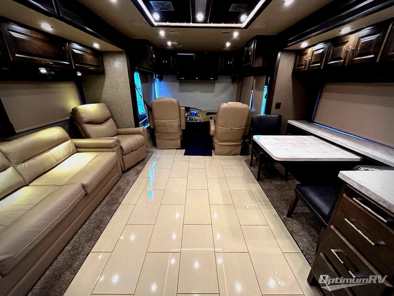 2019 Tiffin Allegro RED 37PA Photo 5
