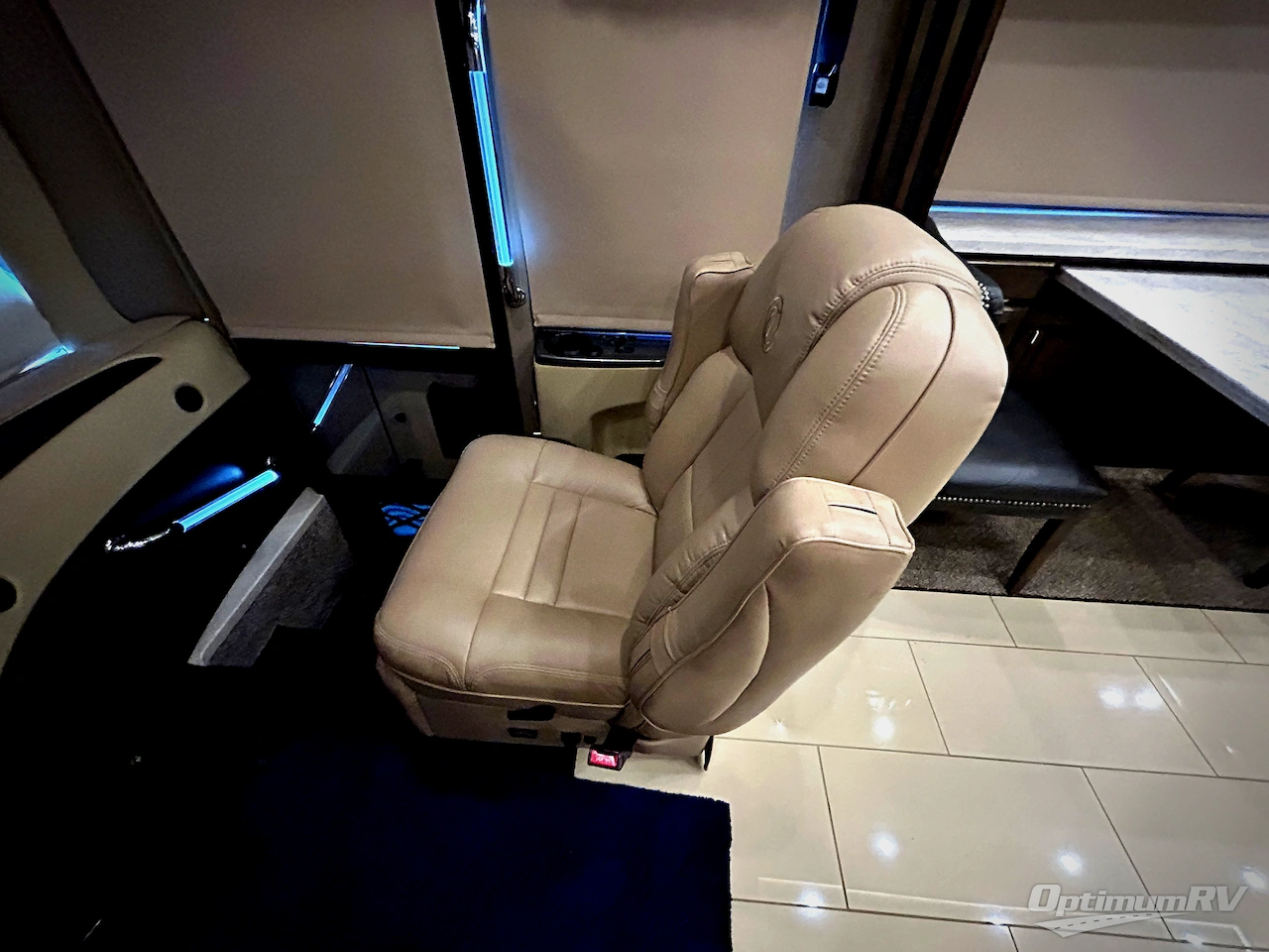 2019 Tiffin Allegro RED 37PA Photo 9
