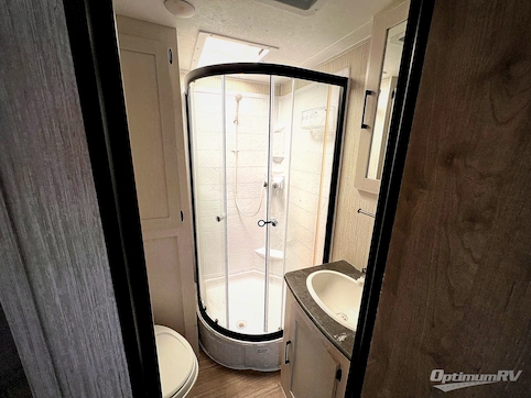 2022 Palomino Puma XLE Lite 22FKC RV Photo 4