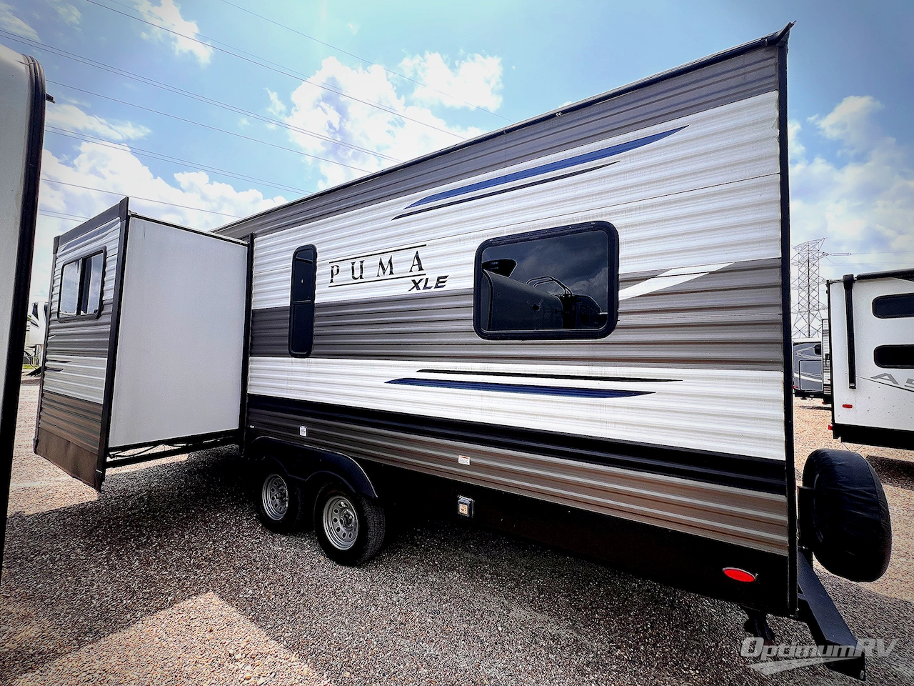 2022 Palomino Puma XLE Lite 22FKC Photo 3