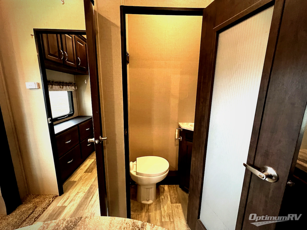 2020 Coachmen Brookstone 344FL Photo 17