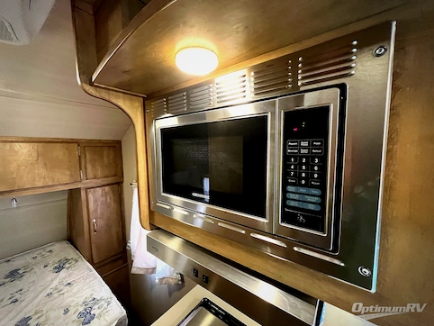 2018 Gulf Stream Vintage Cruiser 17RWD RV Photo 3