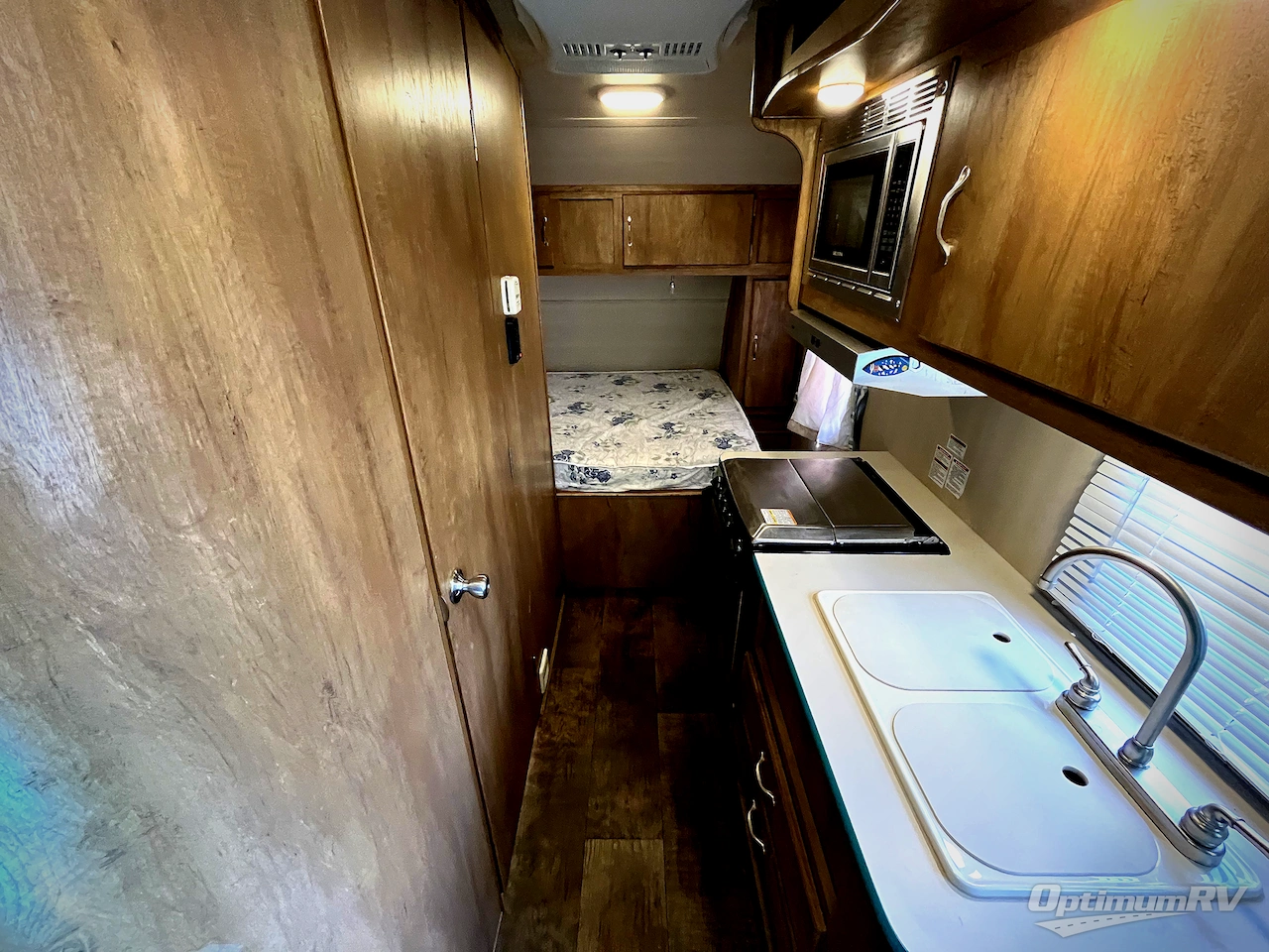 2018 Gulf Stream Vintage Cruiser 17RWD Photo 6