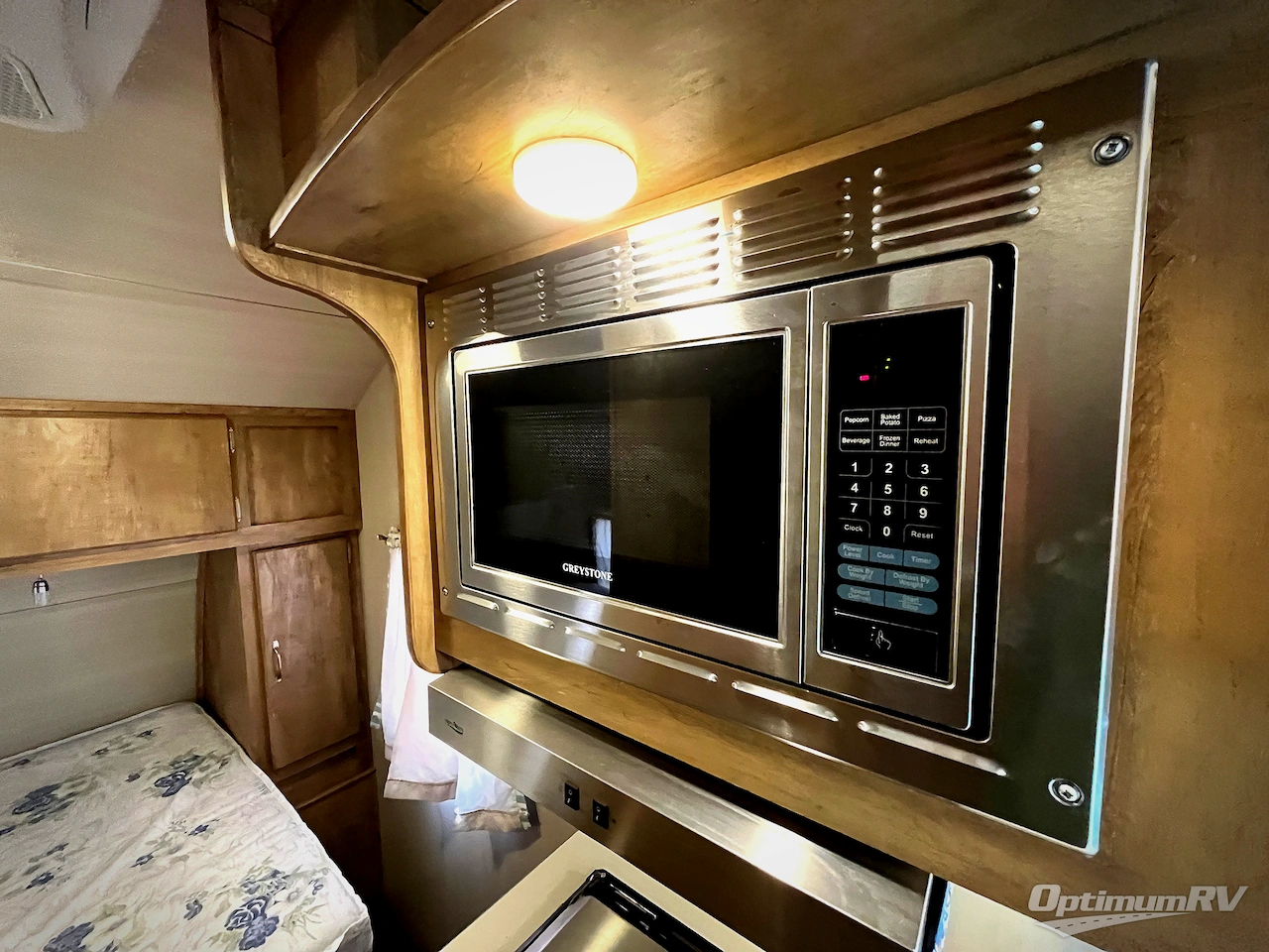 2018 Gulf Stream Vintage Cruiser 17RWD Photo 9