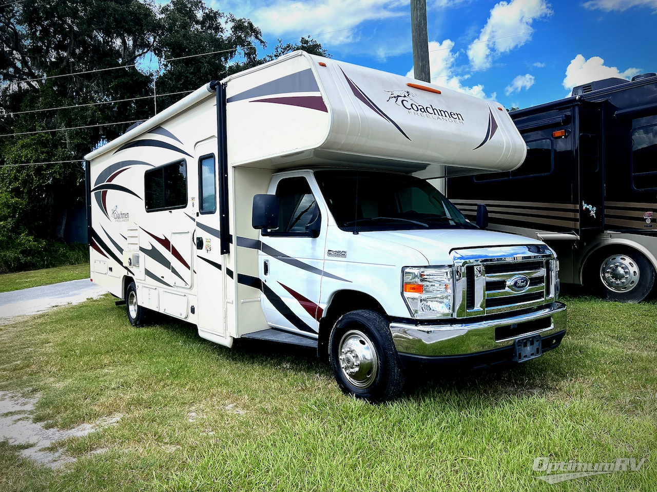 2018 Coachmen Freelander 28BH Ford 450 Photo 1