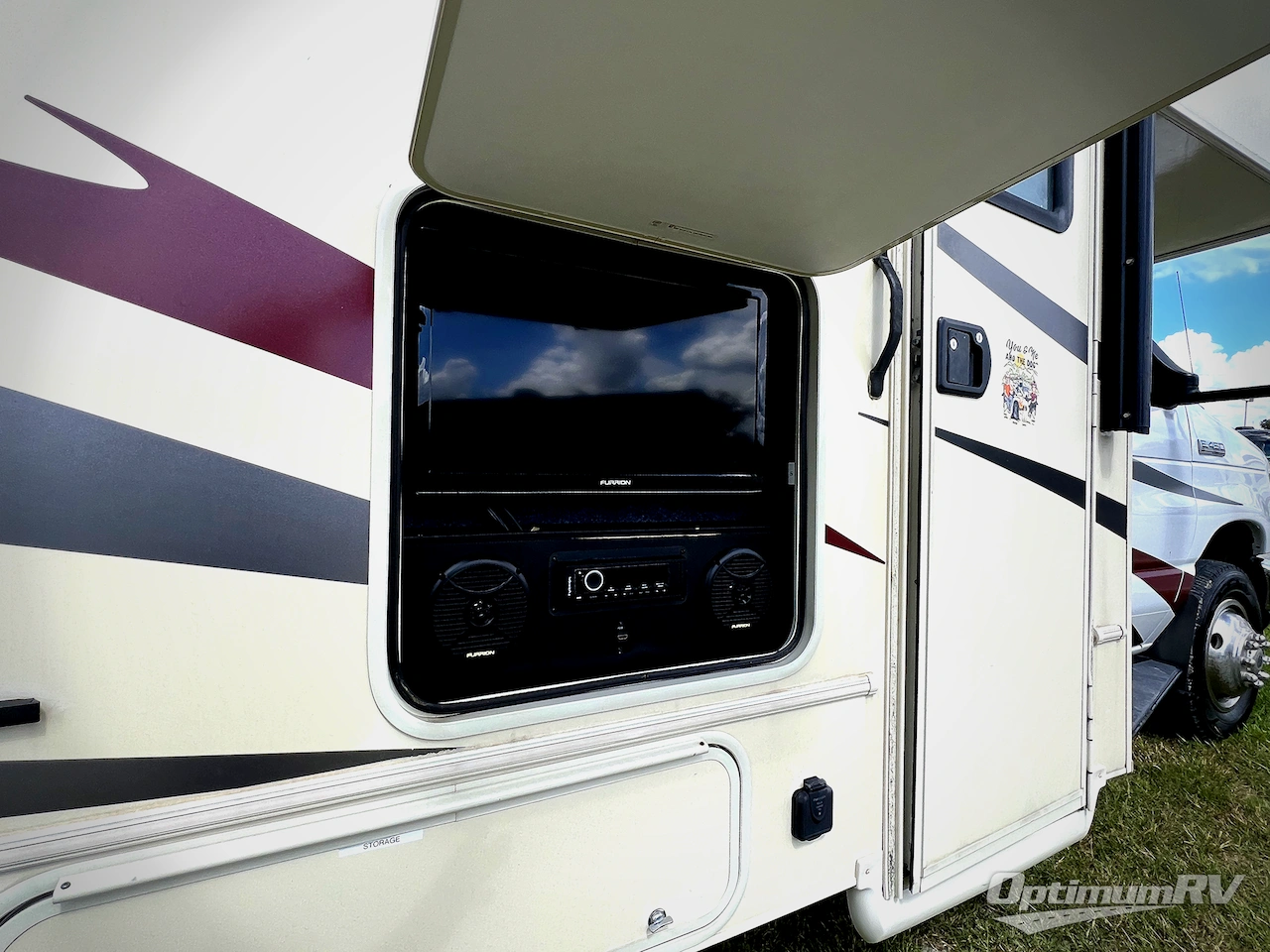 2018 Coachmen Freelander 28BH Ford 450 Photo 4