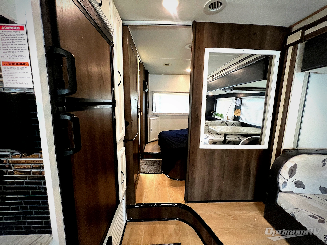 2018 Coachmen Freelander 28BH Ford 450 Photo 16