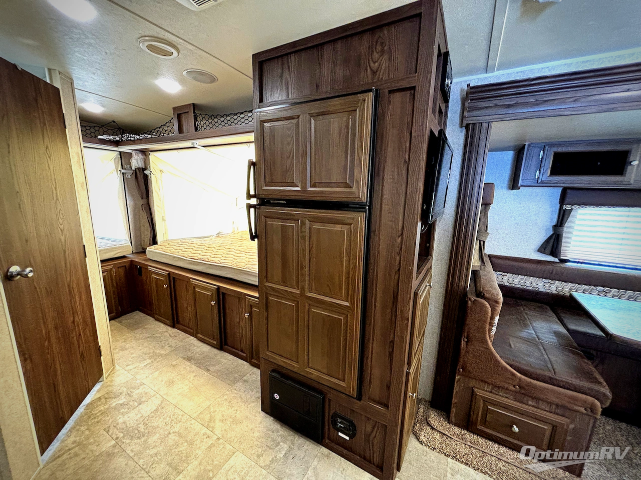 2018 Forest River Rockwood Roo 233S Photo 12