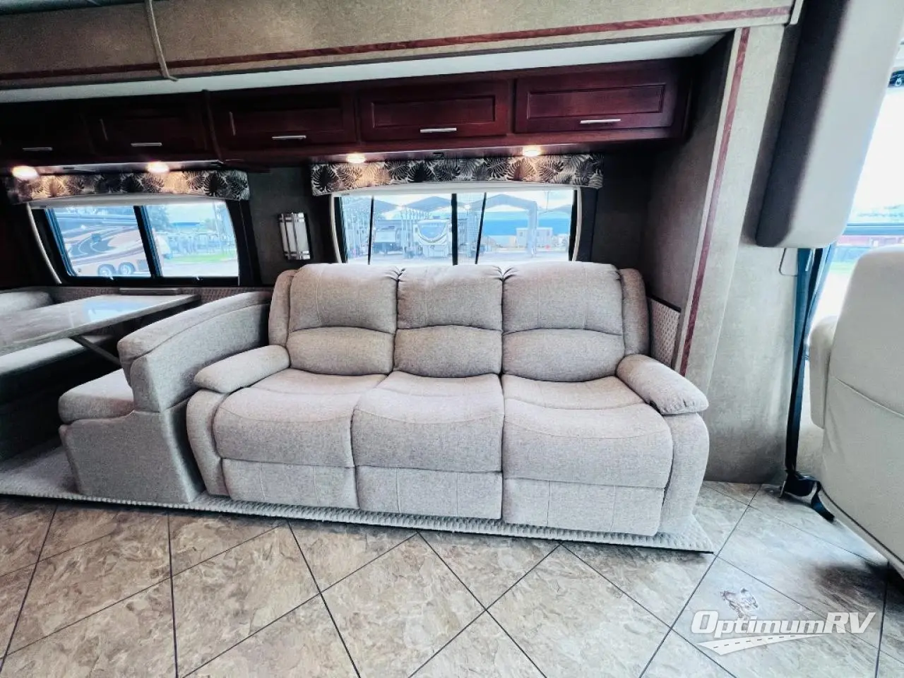 2015 Forest River Legacy SR 340 340BH Photo 10