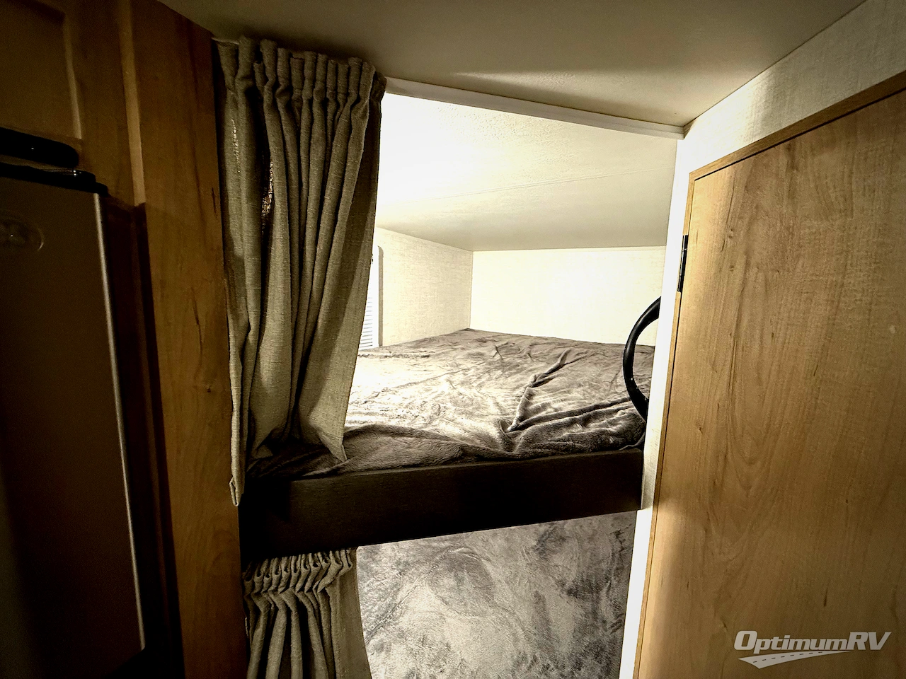 2023 Ember Overland Series 221MDB Photo 16