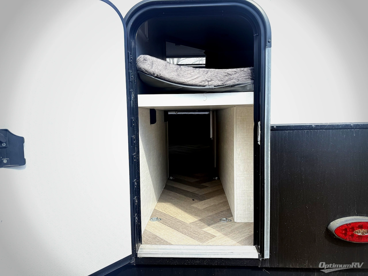 2023 Ember Overland Series 221MDB Photo 21