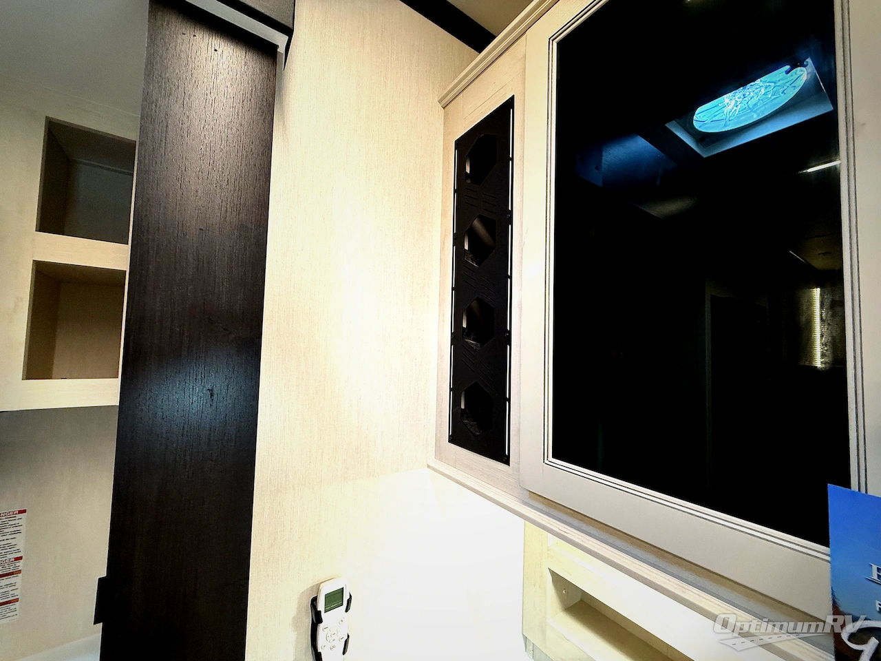 2026 Forest River Vengeance Rogue Armored 26L140 Photo 15