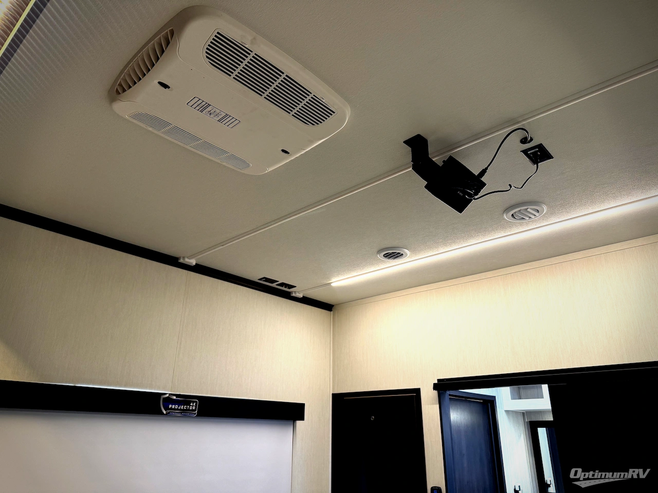 2026 Forest River Vengeance Rogue Armored 26L140 Photo 25