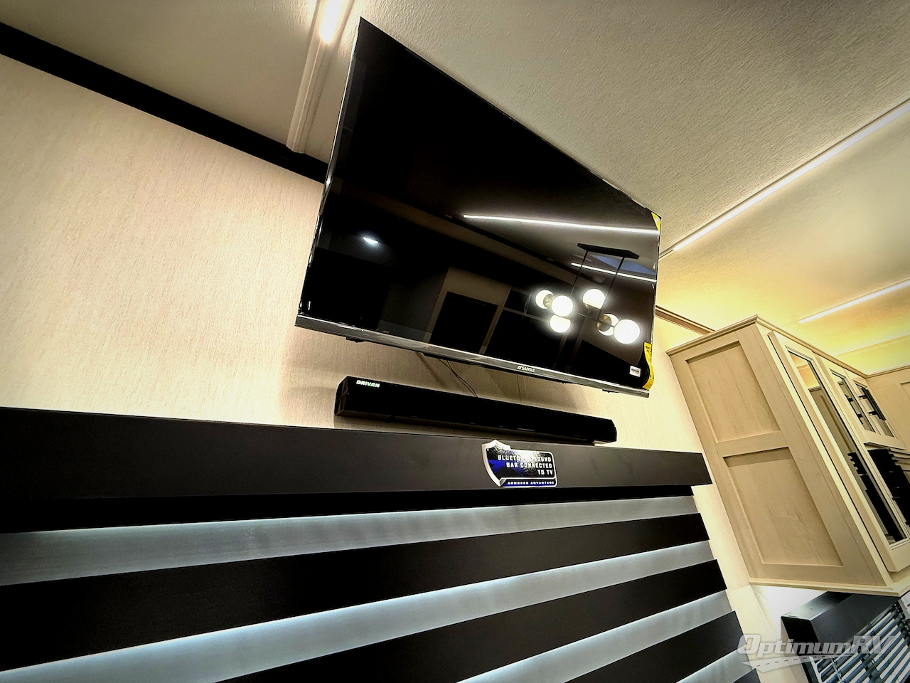 2026 Forest River Vengeance Rogue Armored 4015 Photo 7