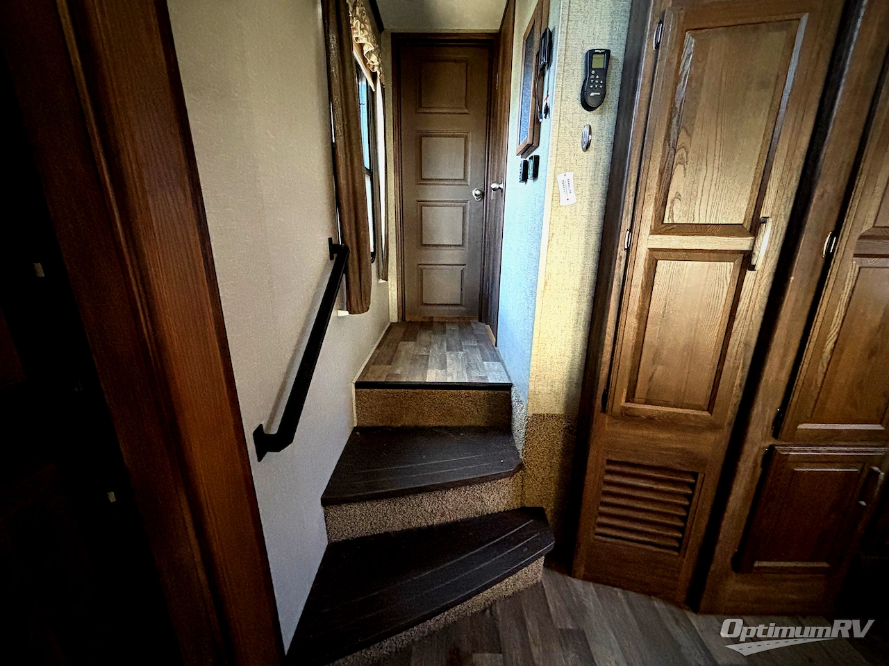2018 Keystone Cougar 333MKS Photo 6