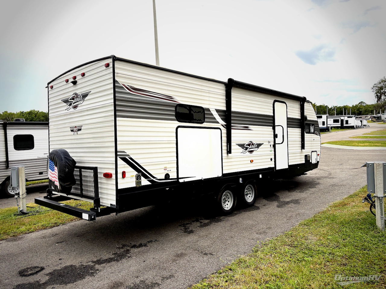 2023 Shasta Shasta 25FK Photo 2