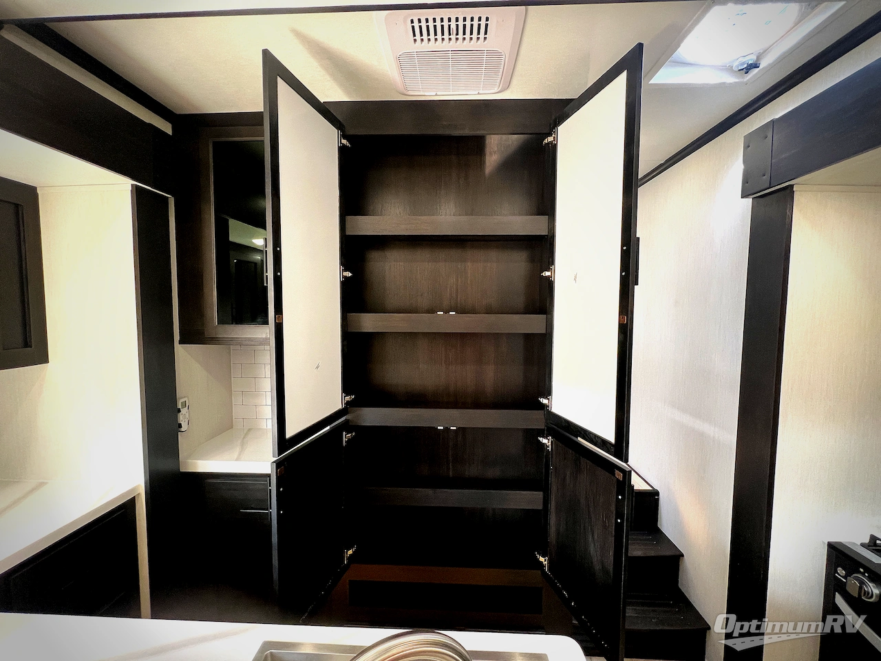 2026 Forest River Cherokee Vengeance 4413 Photo 14