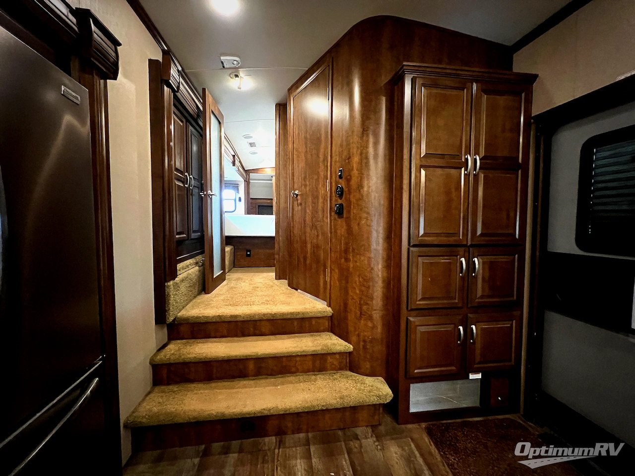 2016 Forest River Cardinal 3850RL Photo 16