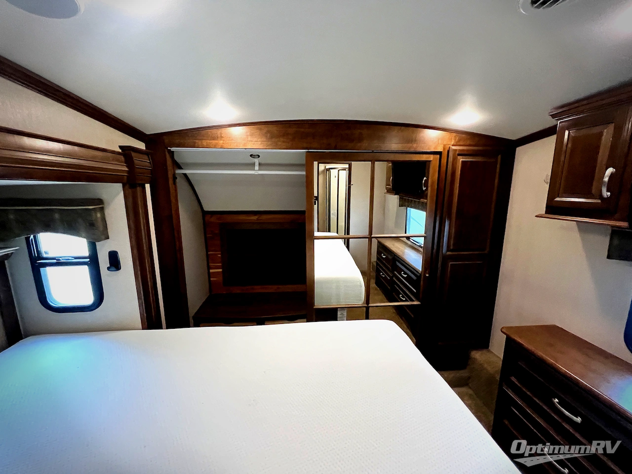 2016 Forest River Cardinal 3850RL Photo 19