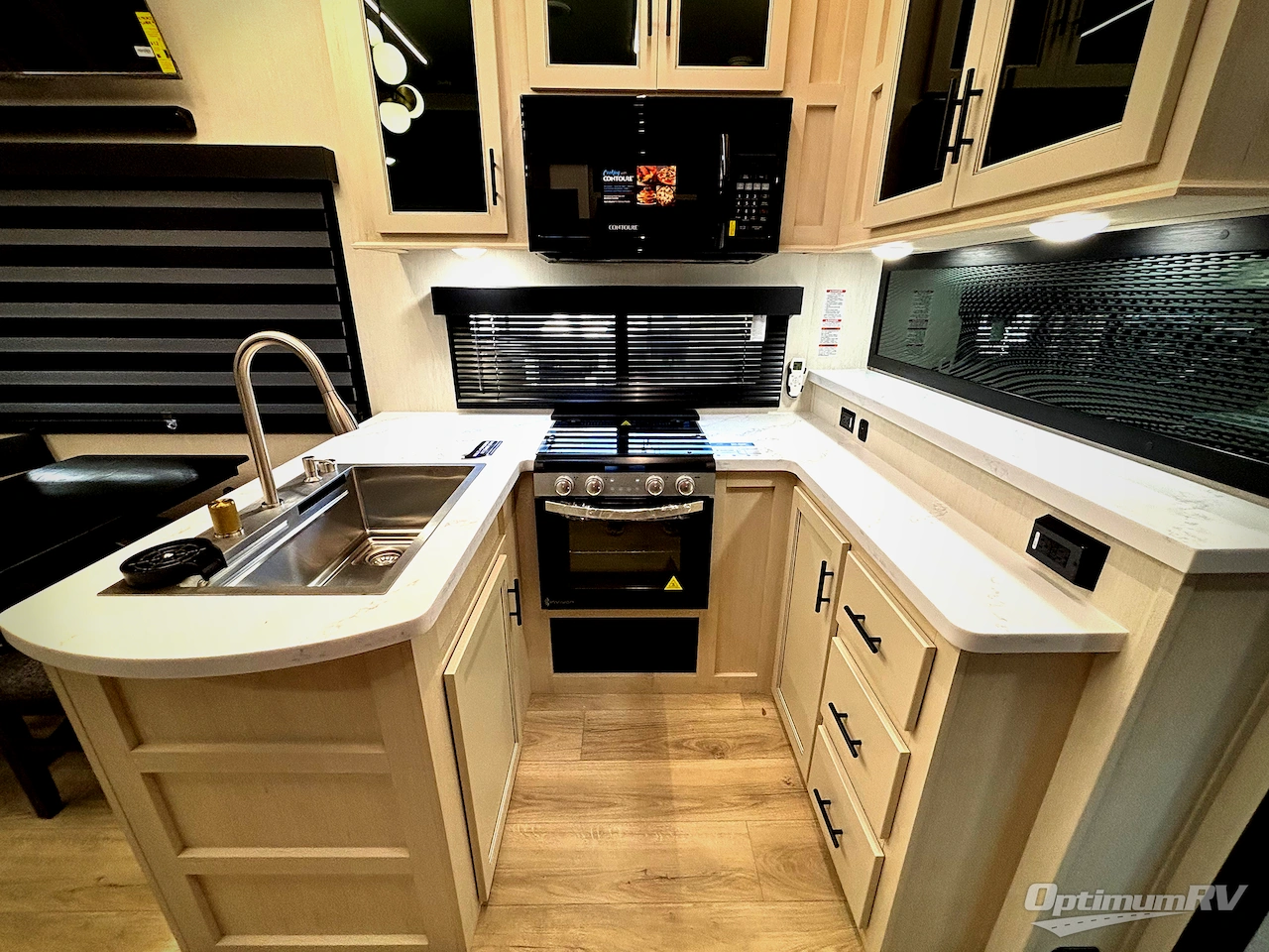 2026 Forest River Vengeance Rogue Armored 4015 Photo 20