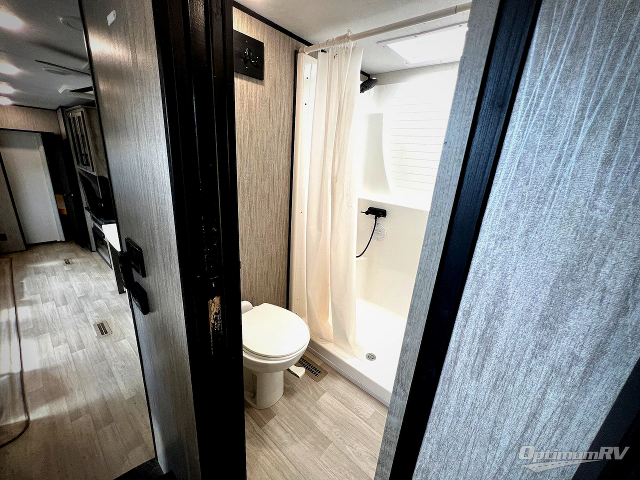2023 KZ Durango D348BHF Photo 24