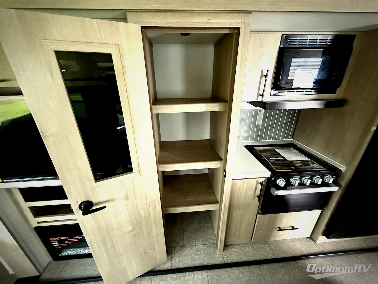 2025 Grand Design Imagine 2970RL Photo 10