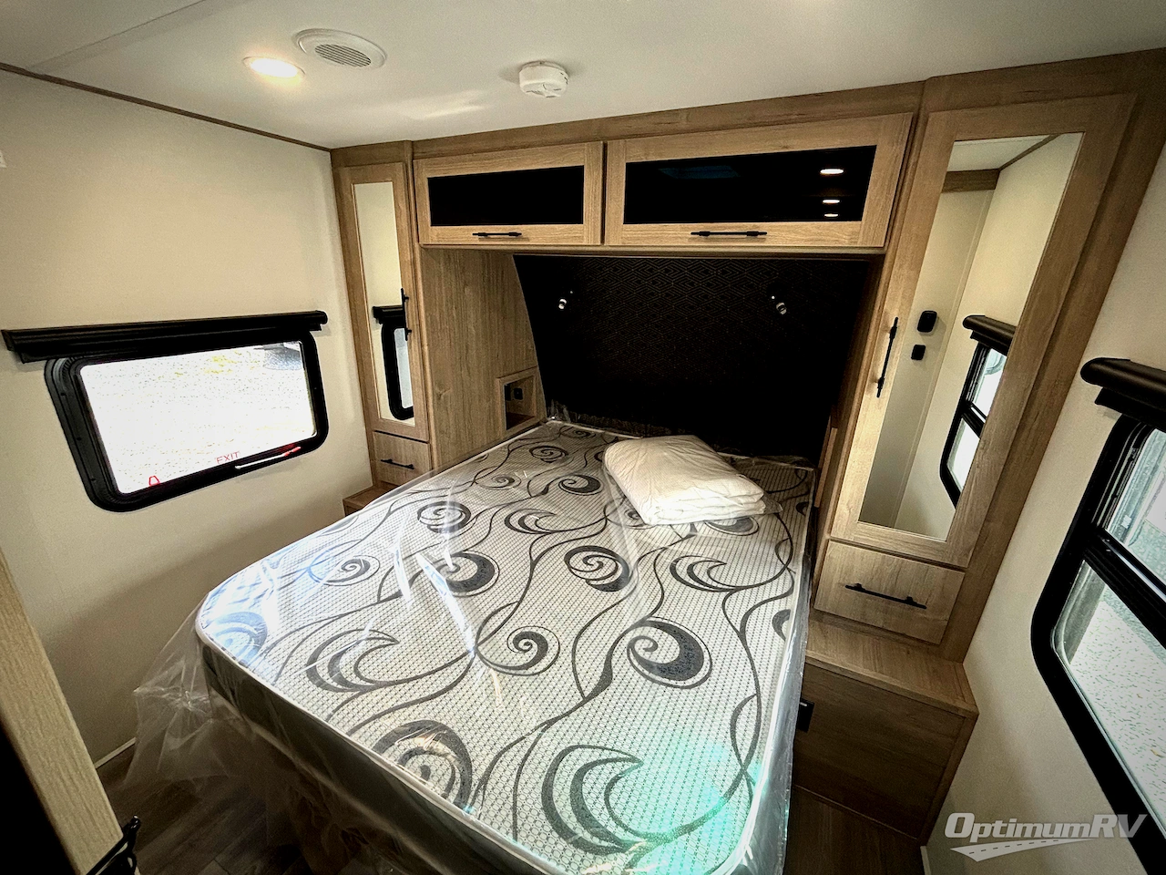2026 Grand Design Imagine XLS 22RBE Photo 10