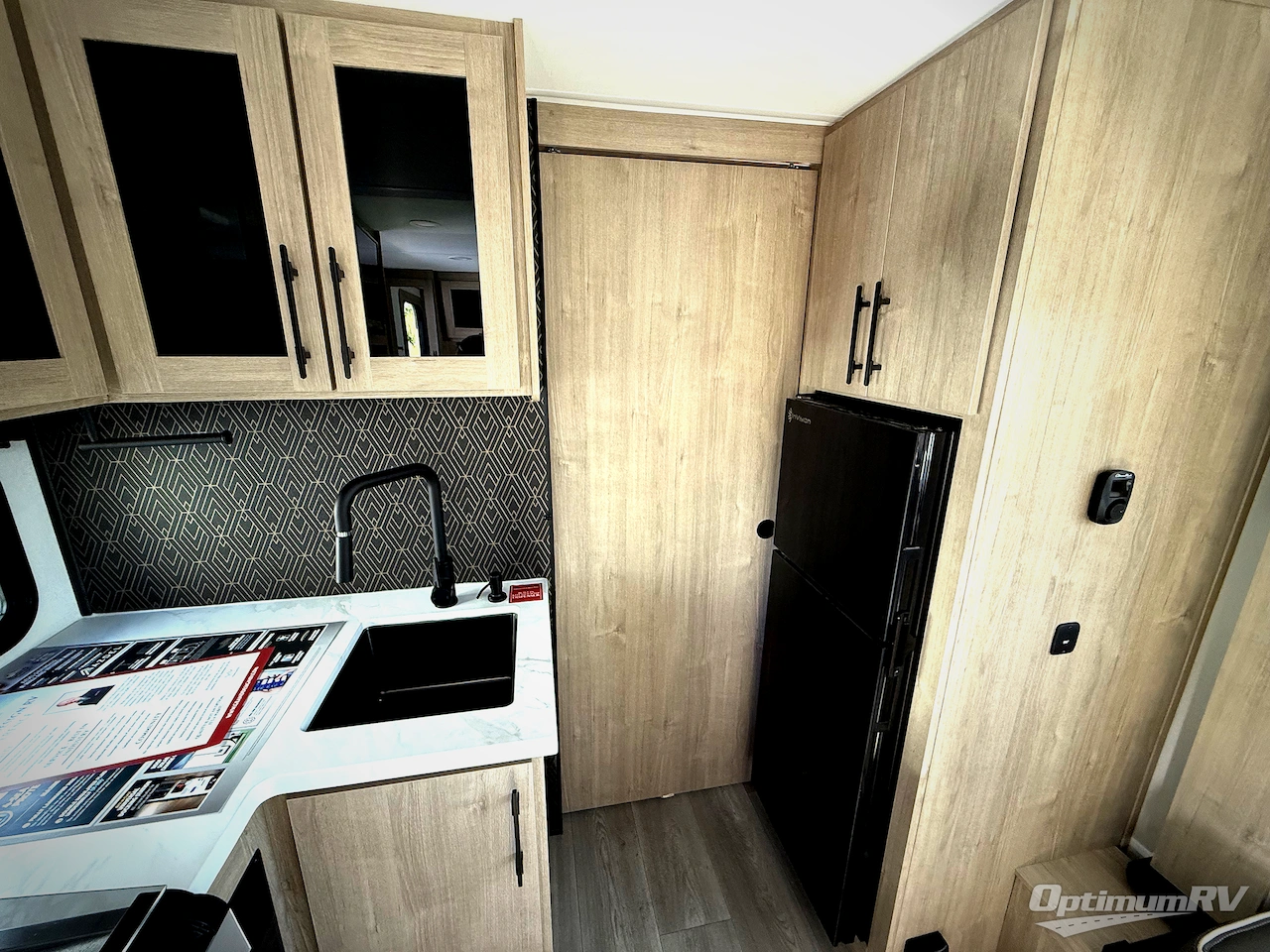 2026 Grand Design Imagine AIM 16MLA Photo 8