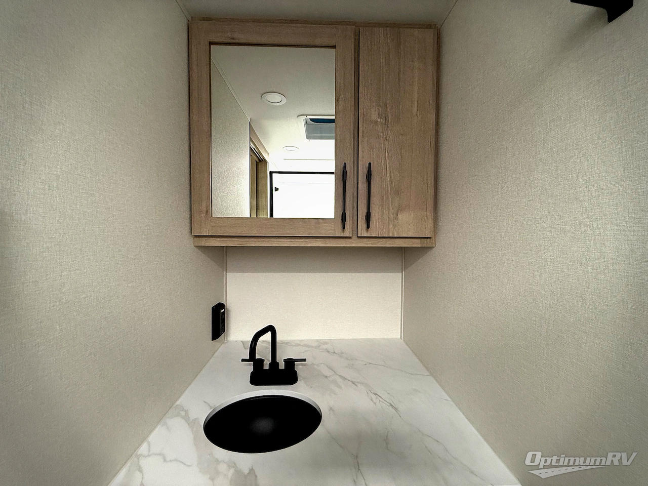 2026 Grand Design Imagine AIM 16MLA Photo 11