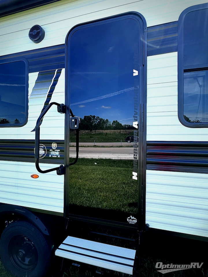 2026 Grand Design Momentum MAV 27MAV Photo 15