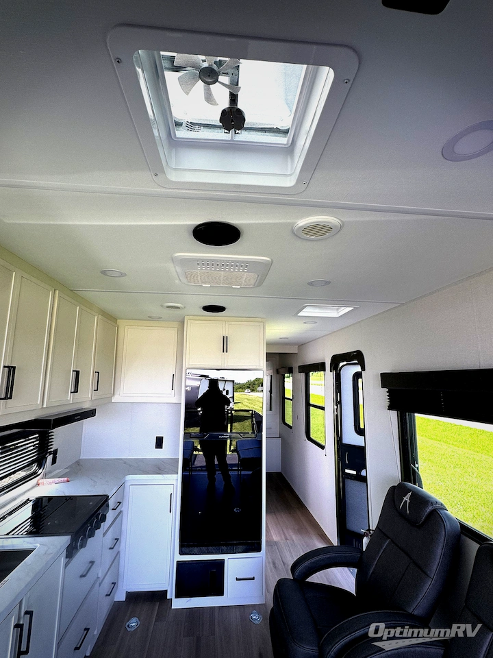 2026 Grand Design Momentum MAV 27MAV Photo 10