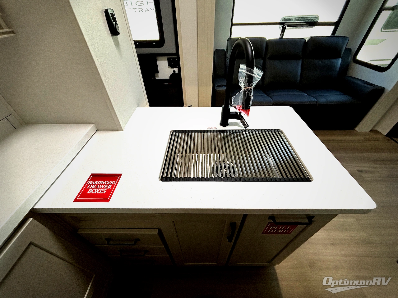 2026 Grand Design Momentum G-Class 350G Photo 9