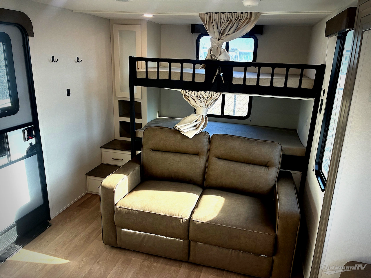 2026 Grand Design Transcend 265BHT Photo 5