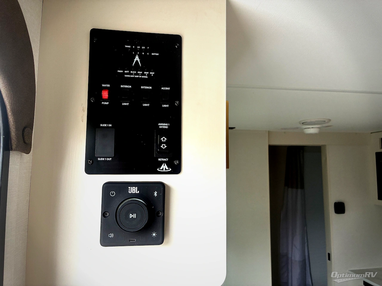 2026 Grand Design Transcend One 151RB Photo 11