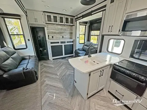 2023 Heartland Torque 350 RV Photo 2