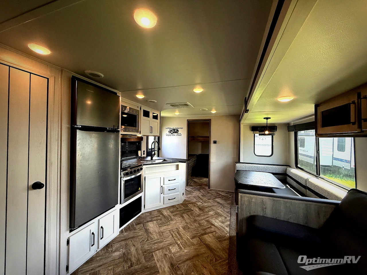 2023 Palomino Puma 28BHSS Photo 5